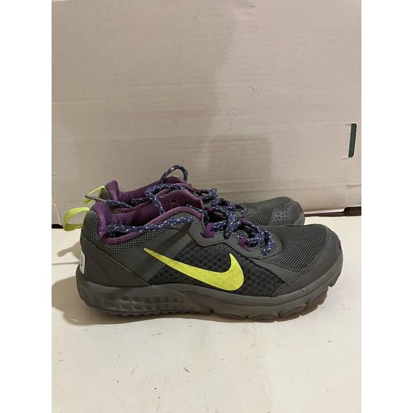 Nike 643074 Wild Trail Womens size 6 Gray Purple Yellow Running Hiking Shoes - Picture 5 of 8